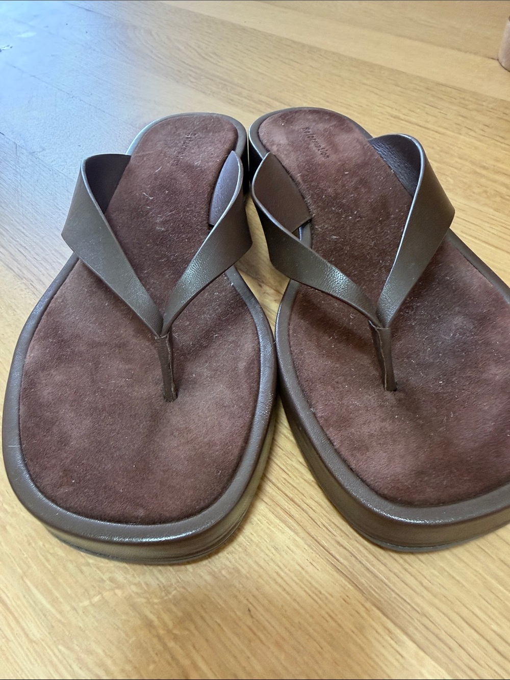 Reformation Dark Brown Platform Flip Flop Sandals - Picture 4 of 4
